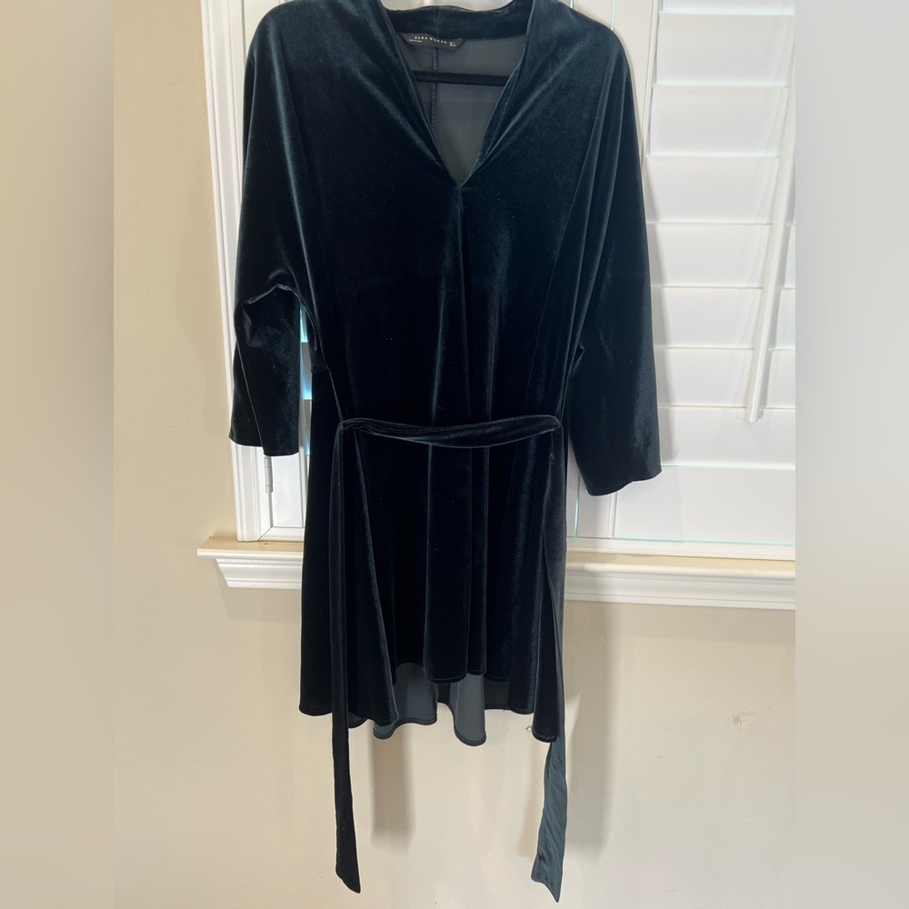 Zara dark green large Velvet Long Sleeve Dress